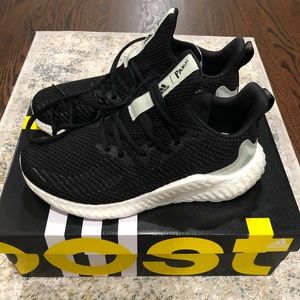 Adidas alphaboost women’s